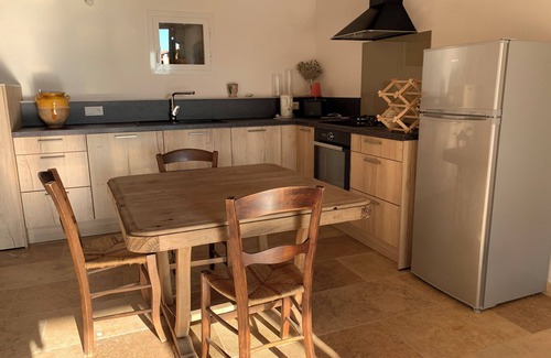 Domessargues Cama Y Desayuno | Bed and breakfast / gîte with SPA (Massages on reservation)