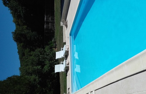 L'Etang-Vergy Casa | Bed and breakfast en Borgoña con piscina