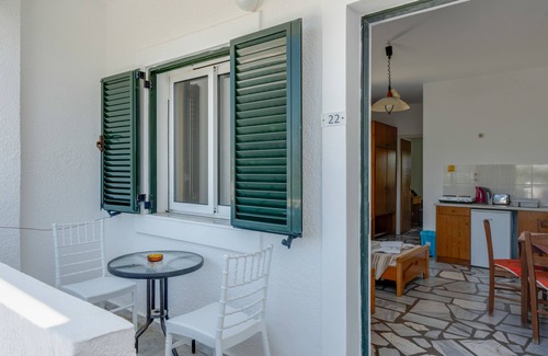 Mastichari Cama Y Desayuno | Bed and Breakfast 'Ilios and Irene 9' con terraza compartida, Wi-Fi y aire acondicionado.