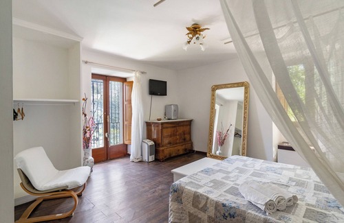 Seiano Cama Y Desayuno | Alojamiento y desayuno 'Camera Seiano In Villa Vista Mare' con terraza compartida y Wi-Fi