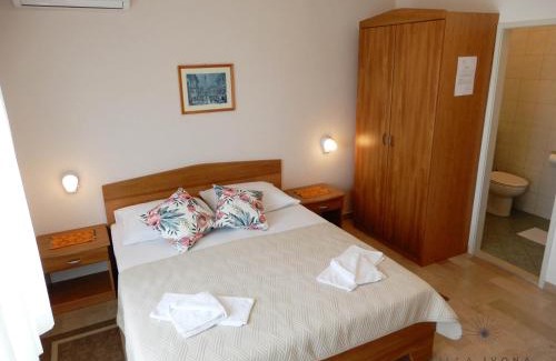 Baska Voda Cama Y Desayuno | Bed and Breakfast Ivona