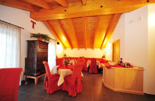 Commezzadura Cama Y Desayuno | Bed and Breakfast Noemi
