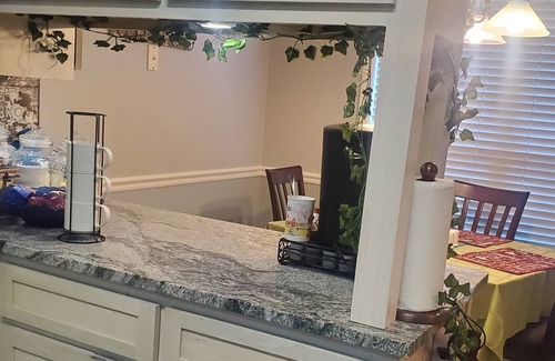 Midland Casa | Bed and Breakfast Personal Chef (Mudroom)