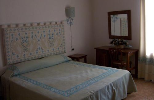 Oliena Cama Y Desayuno | Bed and Breakfast Santa Maria Oliena