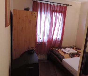 Ogulin Casa | Bed and Breakfast Victoria