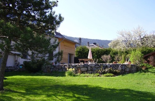 Le Sappey-en-Chartreuse Casa | Alojamiento y desayuno en el corazón de los Alpes.