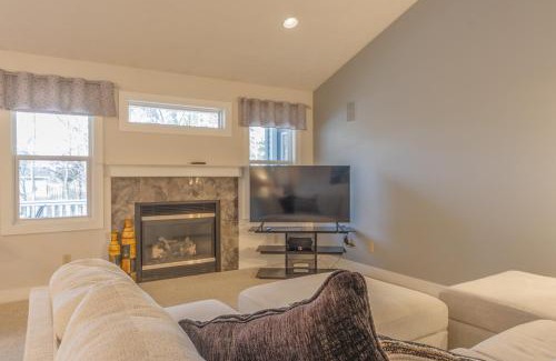 Saugatuck Casa | Bed & Birdie - New Vacation Rental - Close to golf course & downtown