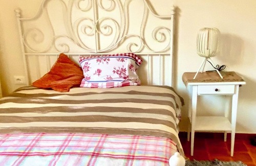 Kryevidh Cama Y Desayuno | Bed&Breakfast 1 double room/2 persons by the sea