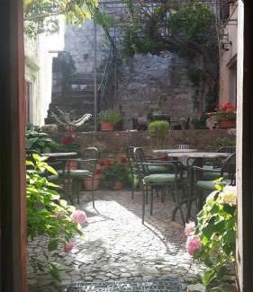 Motovun Cama Y Desayuno | Bed & Breakfast Antico