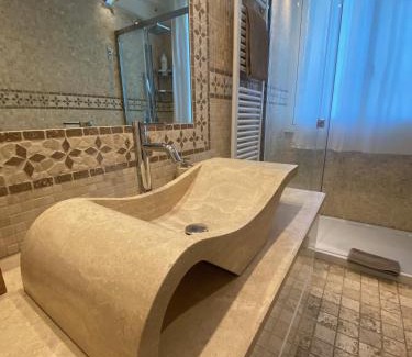 Castel Maggiore Cama Y Desayuno | Bed & Breakfast Case Osti