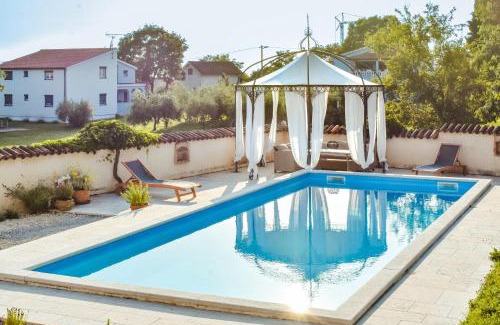 Zbandaj Casa | Bed & Breakfast Kaštel