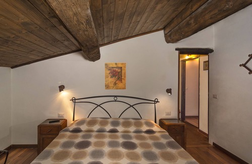 Lunata Cama Y Desayuno | Bed & Breakfast Lucca Fora