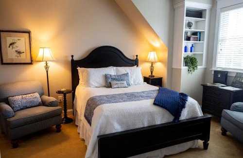 Mills River Cama Y Desayuno | Bed & Breakfast on Tiffany Hill