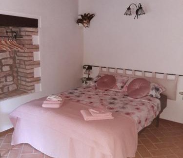 Sassoferrato Cama Y Desayuno | Bed & Breakfast Villa Monterosso