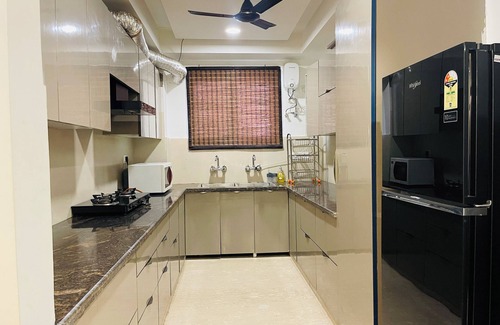 Gurugram Apartamento | BedChambers Serviced Apartment Sector 52