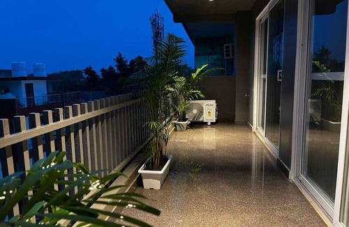 Gurugram Apartamento | BedChambers Serviced Apartment Sector 52