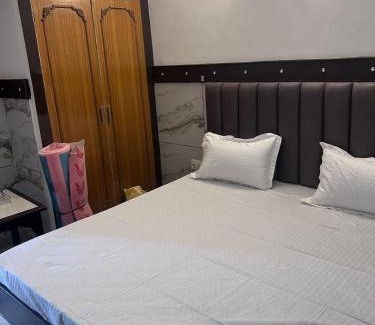 Jammu Hotel | Bedi's lodge