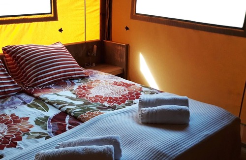 Malinha Cabina | Bedouine style glamping lodge in mini resort.
