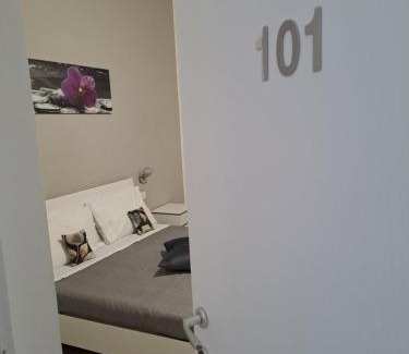 Corso dei Mille - Sant'Erasmo Cama Y Desayuno | Bedroom la stazione