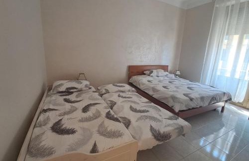 Tiburtino Apartamento | Beds Portamaggiore - ex Happy House
