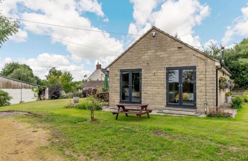 Alfreton Casa | Bee Keepers Cottage