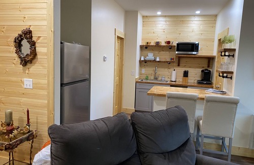 Black Mountain Cabina | Beech Creek Cabin, Black Mountain