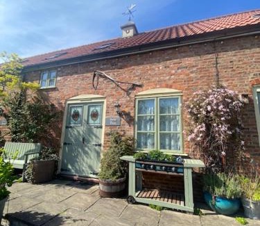Grimsby Casa | Beech Farm cottages