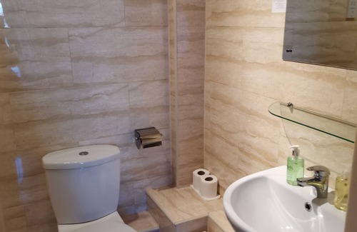 Liverpool Hotel | Beech Mount Hotel - Free Parking