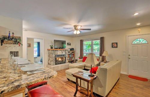 Beech Mountain Casa | Beech Mountain Home with Covered Deck, Near Skiing!