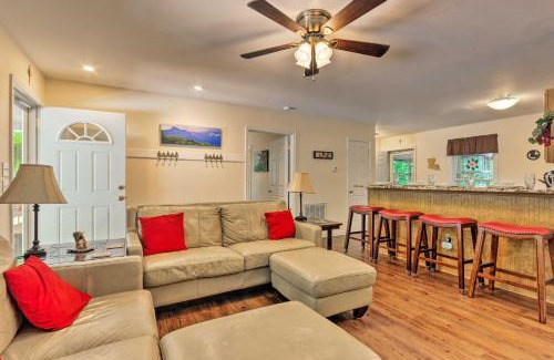Beech Mountain Casa | Beech Mountain Home with Covered Deck, Near Skiing!