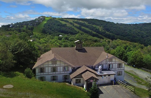Beech Mountain Hotel | Beech Mountain Inns