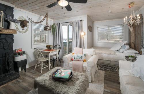 Banner Elk Apartamento | Beech Mountain VIEWS Cozy Autumn Studio! Hiking Trails