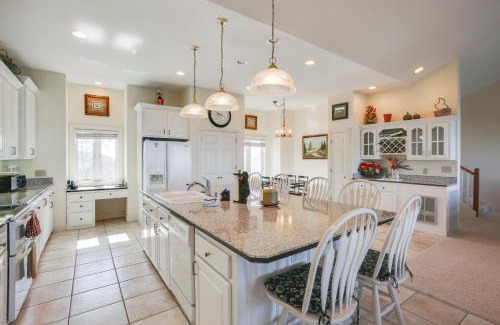 Beech Mountain Casa | Beech Mtn Views, Next to Ski Resort Home with Decks