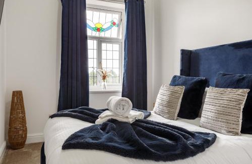Bradford Apartamento | Beech Suite with 85 inch Cinema TV