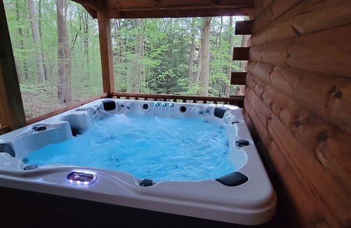 Logan Cabina | Beech View Haven- Custom Log Home in Hocking Hills