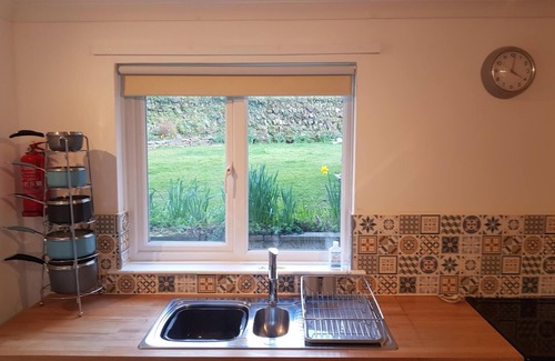 Callington Apartamento | Beechcroft 2 bed part house complimentary BT & TNT Sports, Sky Cinema 55" TV