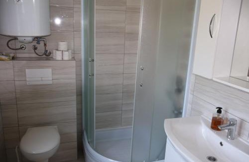 Canton 10 Apartamento | Beechfront Escape Busko 2