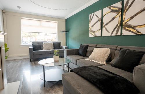 Hamilton Casa | Beechwood House