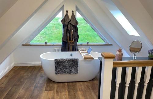 Crawshaw Booth Casa | Beechwood Nook- Crown Lodges