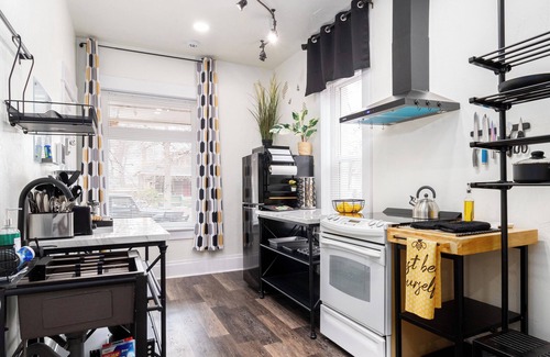 Central City Apartamento | Beehive by Cloud Dream Homes