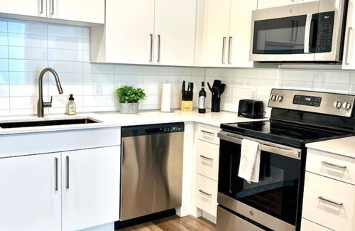People's Freeway Apartamento | Beehive Escape -Salt Lake City