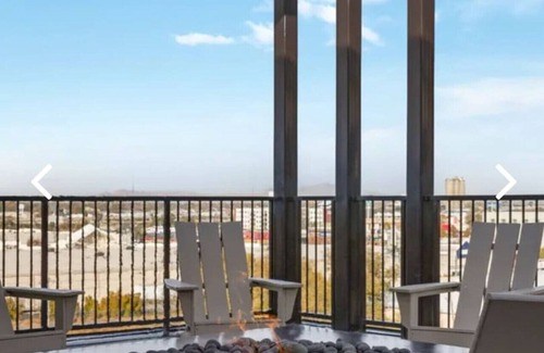 People's Freeway Apartamento | Beehive Escape -Salt Lake City