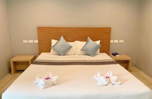 Chaweng City Center Hotel | Behind The Scene Hotel Club @ Samui