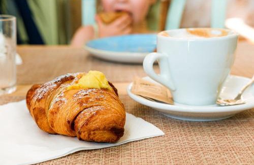 Trani Cama Y Desayuno | BeHome