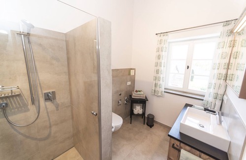 Truchlaching Apartamento | Rosaleda "Beim Plößl"