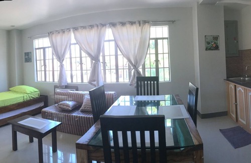 Candon Apartamento | Beinte Singko de Marso Apartments