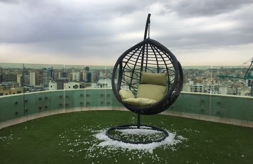 Haret Hreik Apartamento | Beirut Rooftop with panoramic view, terrace and private pool