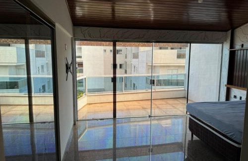 Iriri Apartamento | Belíssima Cobertura em IRIRI 4 andar inteiro do Prédio 2 Varanda