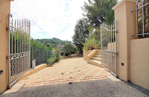 Les Baraques Casa | Bel Appart 50 m2 Dans le Site Classé de Mougins, Clim Terrasse