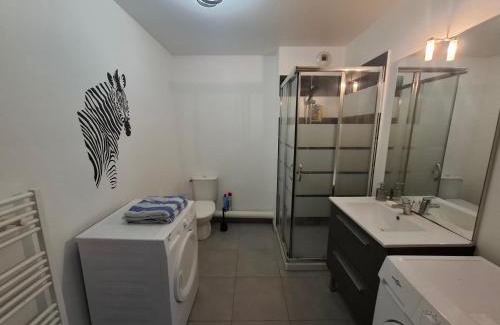 La Celle-sous-Gouzon Apartamento | Bel appartement - Grande Terrasse - Parking